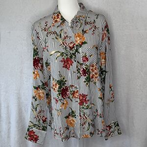 Polly & Esther size XL Striped Floral long sleeve button front Shirt Career